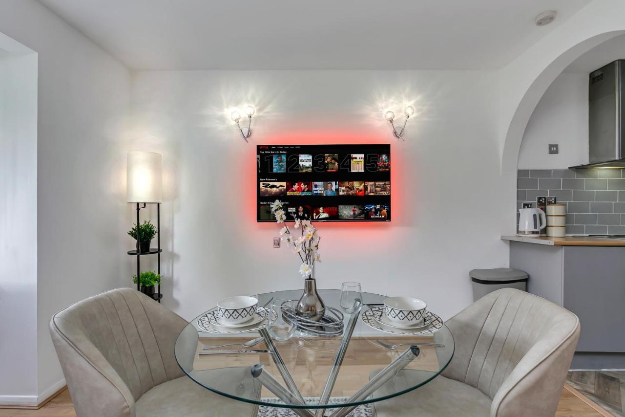 Aryas Apartments London Edgware Esterno foto