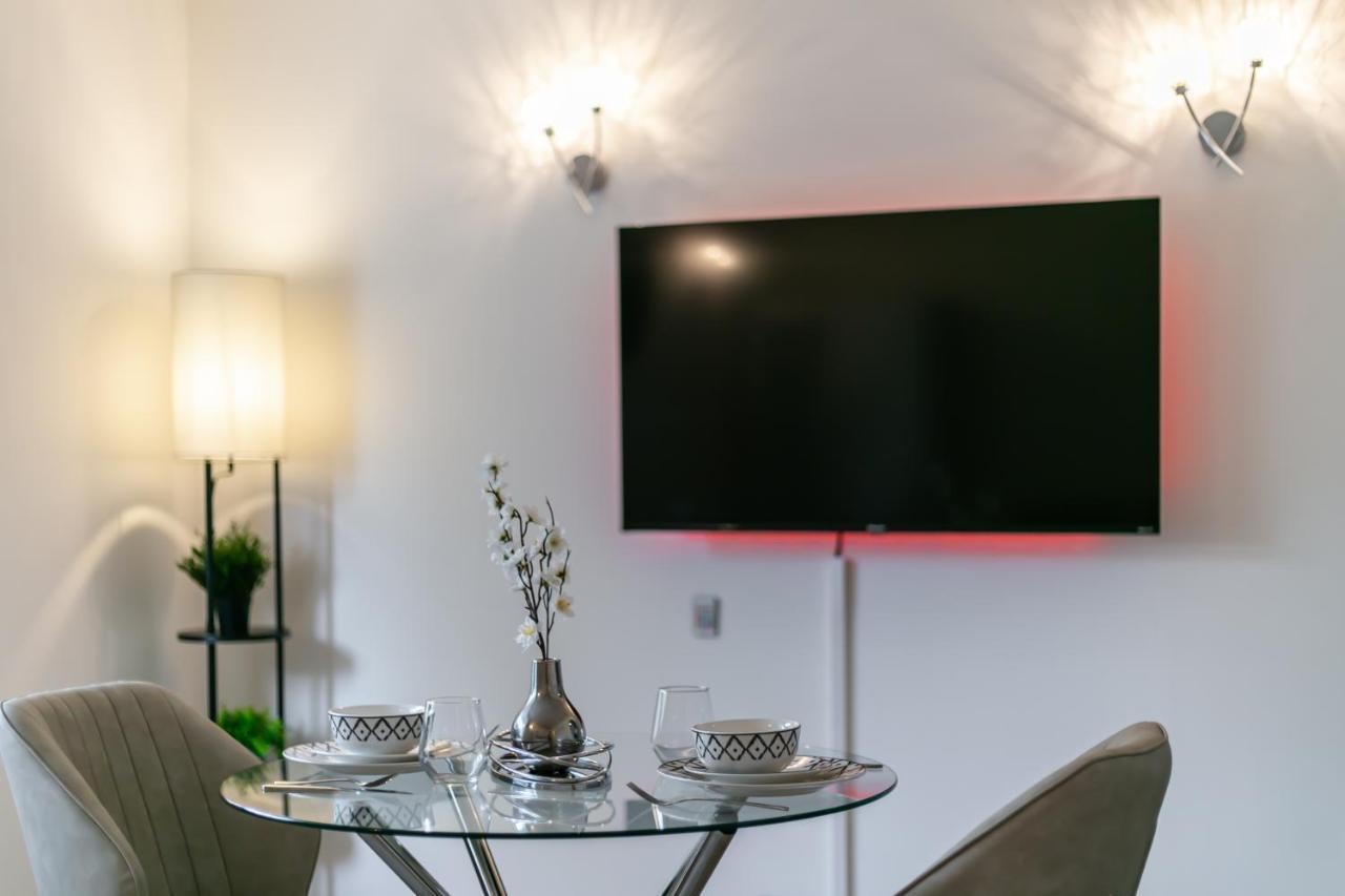 Aryas Apartments London Edgware Esterno foto